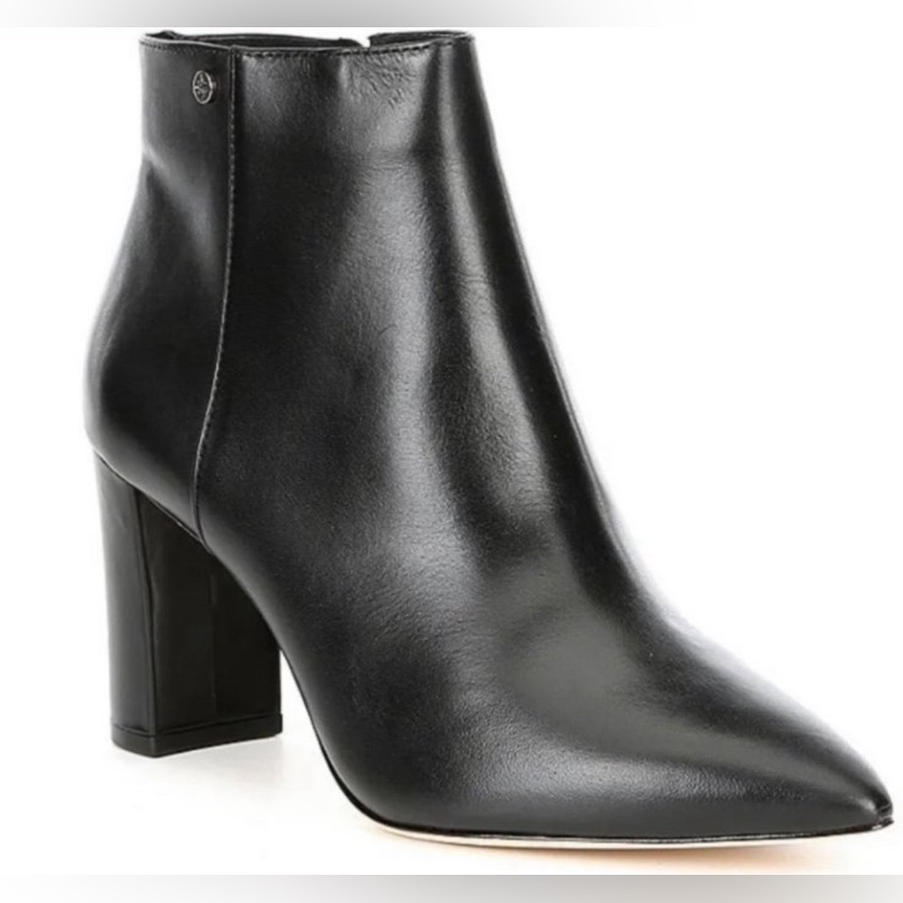 Antonio Melani | Shahn Ankle Boots